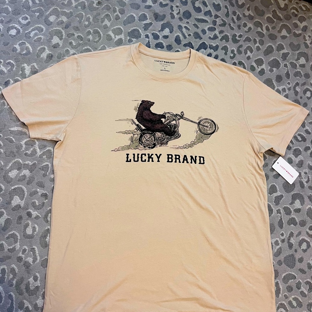 Lucky Brand t-shirt Large Bear riding in motorcycle Design